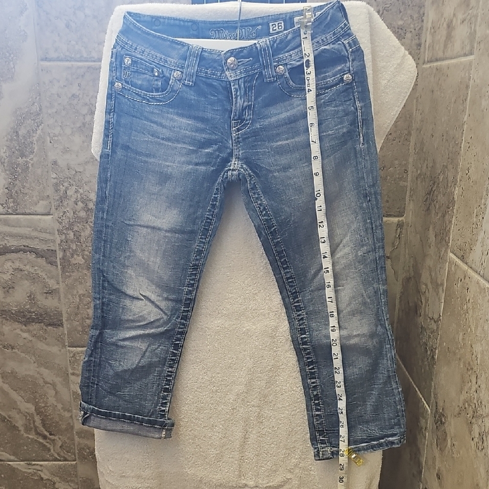 Miss Me Blue Ankle Cropped Jeans with Distressed Look